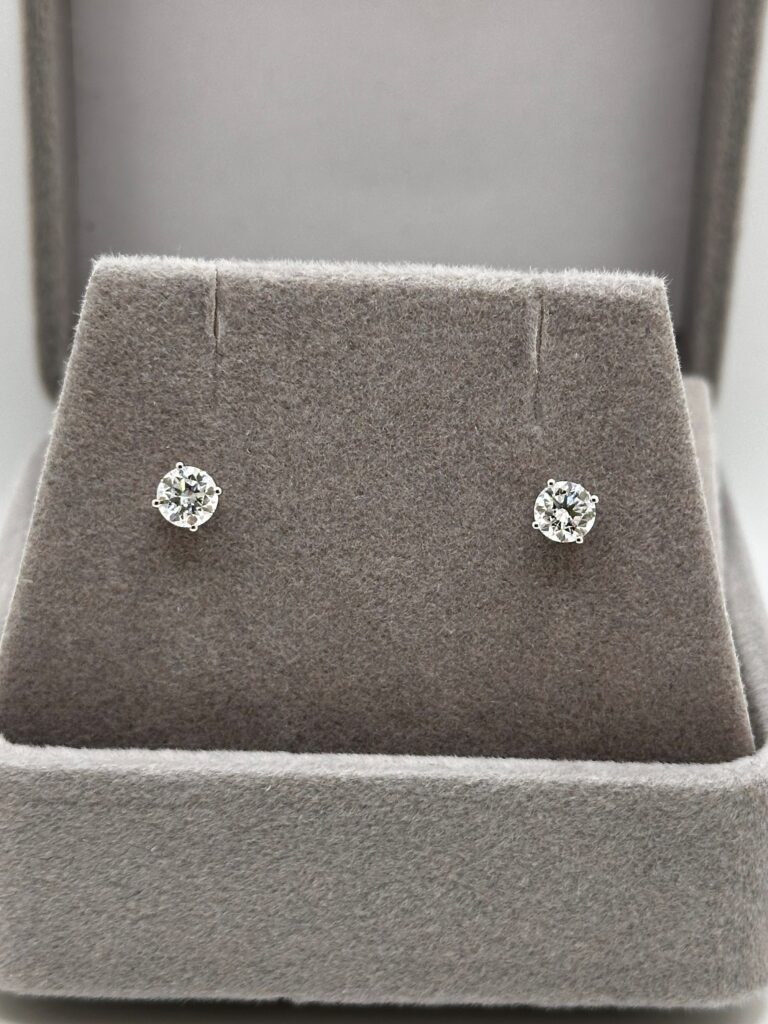 0.85ct lab grown diamond stud earrings in 18K white gold