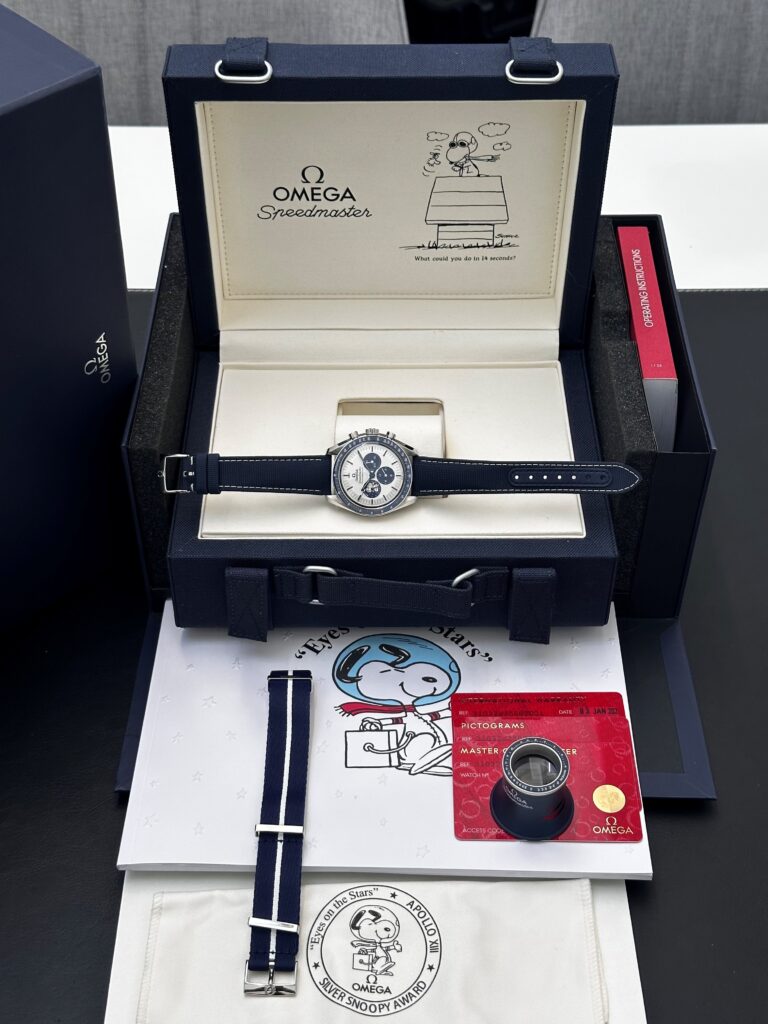 Omega Speedmaster Snoopy in box with papers