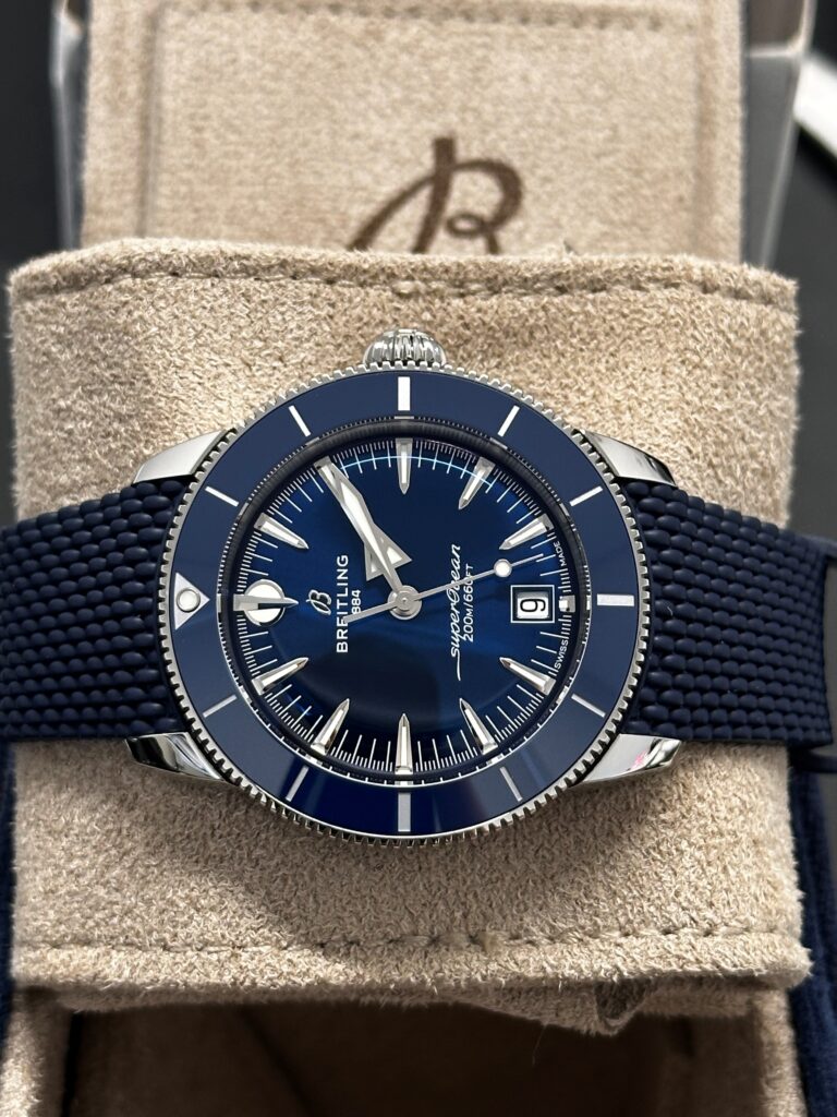 Breitling SuperOcean crown view