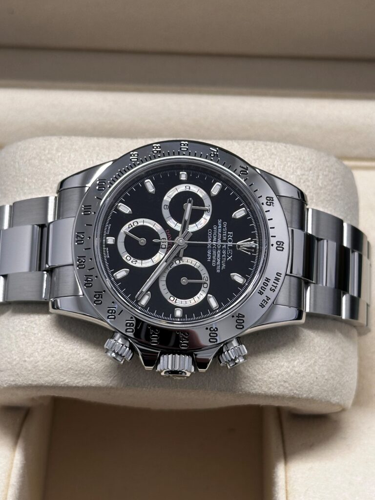 Rolex Daytona black dial in box