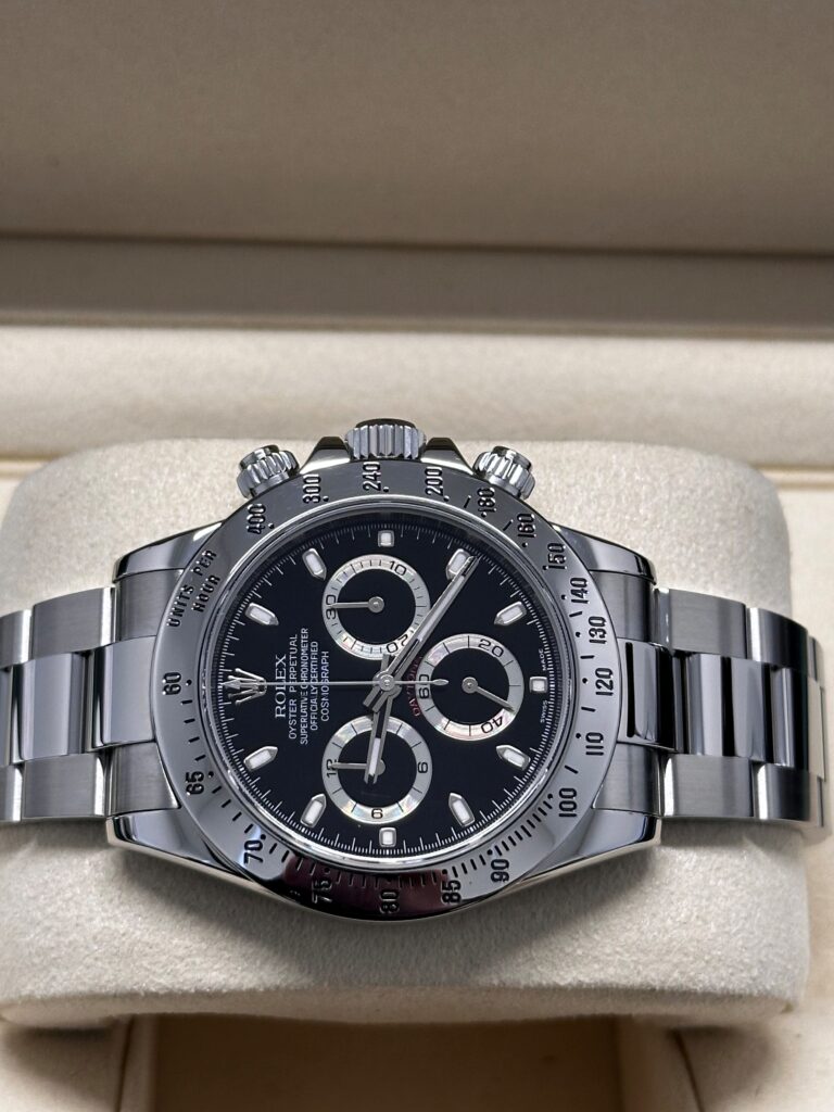 Rolex daytona black dial on cushion