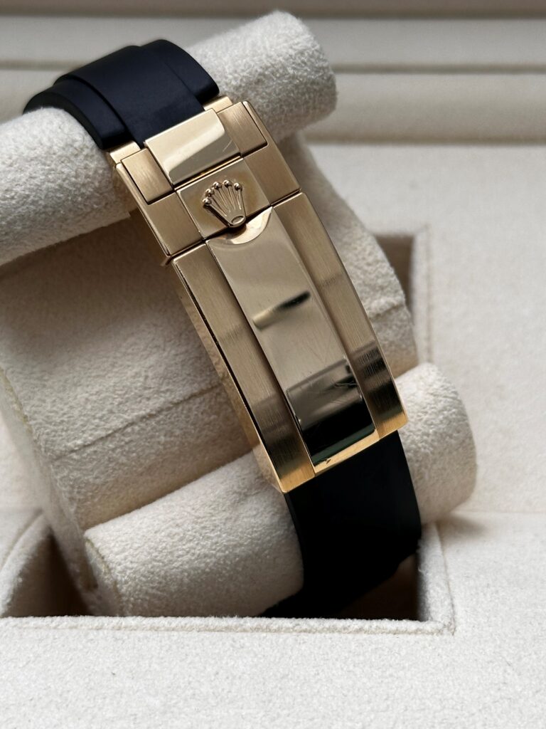 Rolex Yacht-Master oysterflex clasp