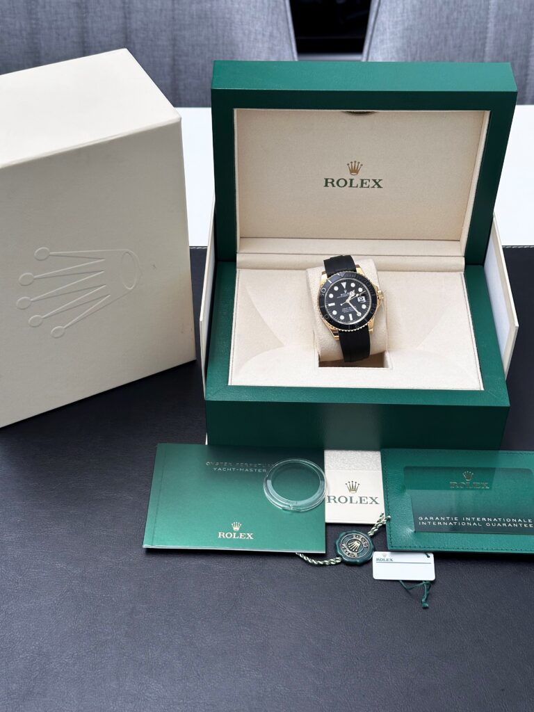 Rolex Yacht-Master oysterflex in box with papers
