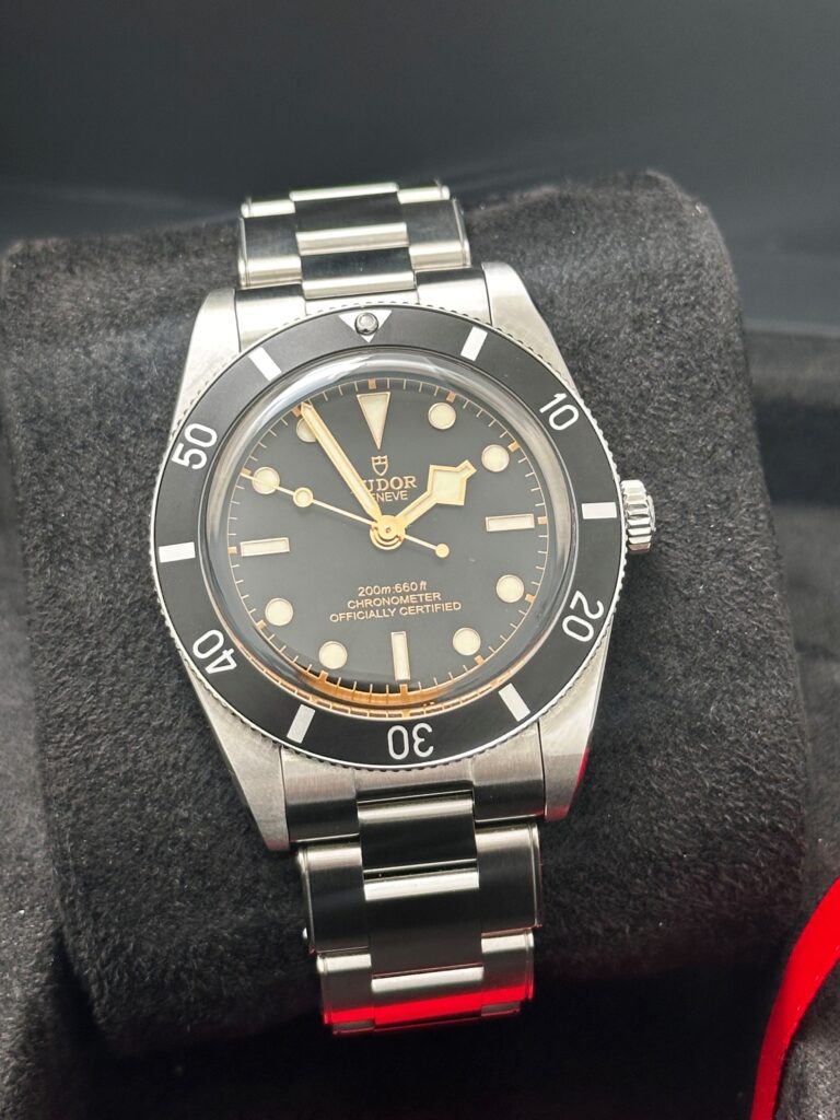 Tudor BB54 black dial 37mm steel bracelet