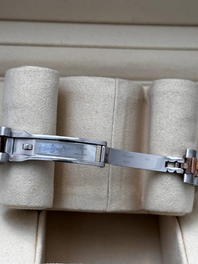 Rolex Everose gold fluted bezel detail Datejust