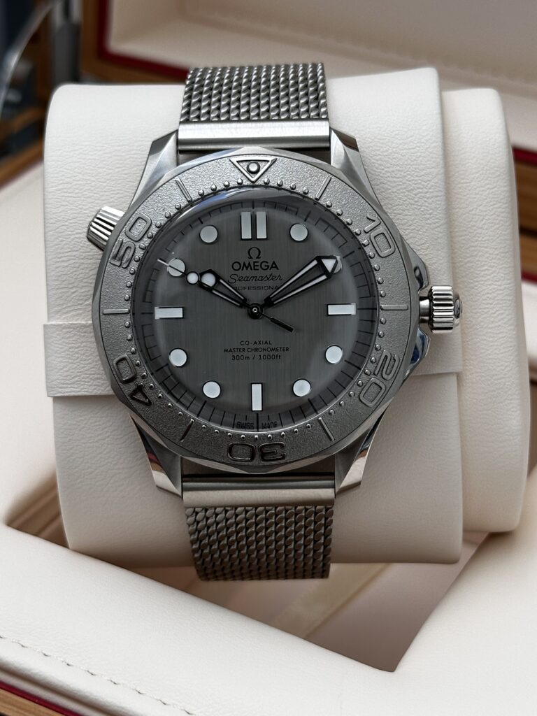 Omega Seamaster Diver 300M grey wave dial close up