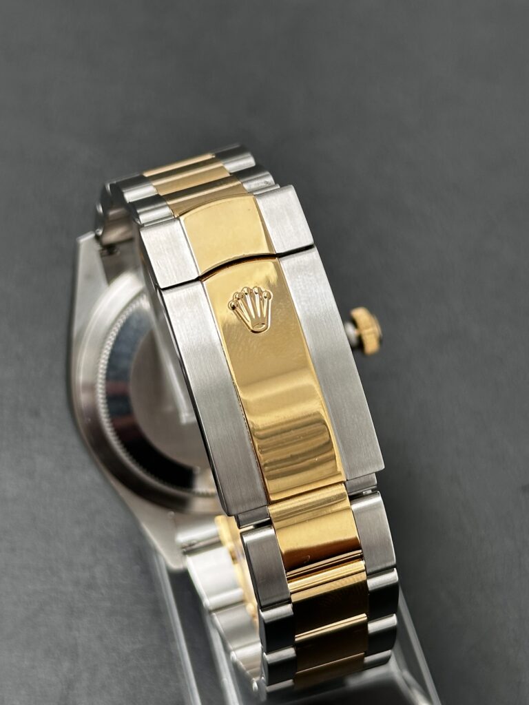 Rolex Sky Dweller Bracelet detail