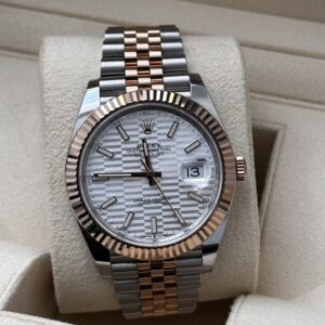 Rolex Datejust 41 126331 silver fluted motif dial