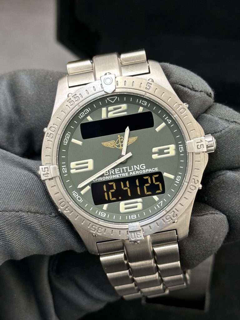 Breitling E75362 dial close up