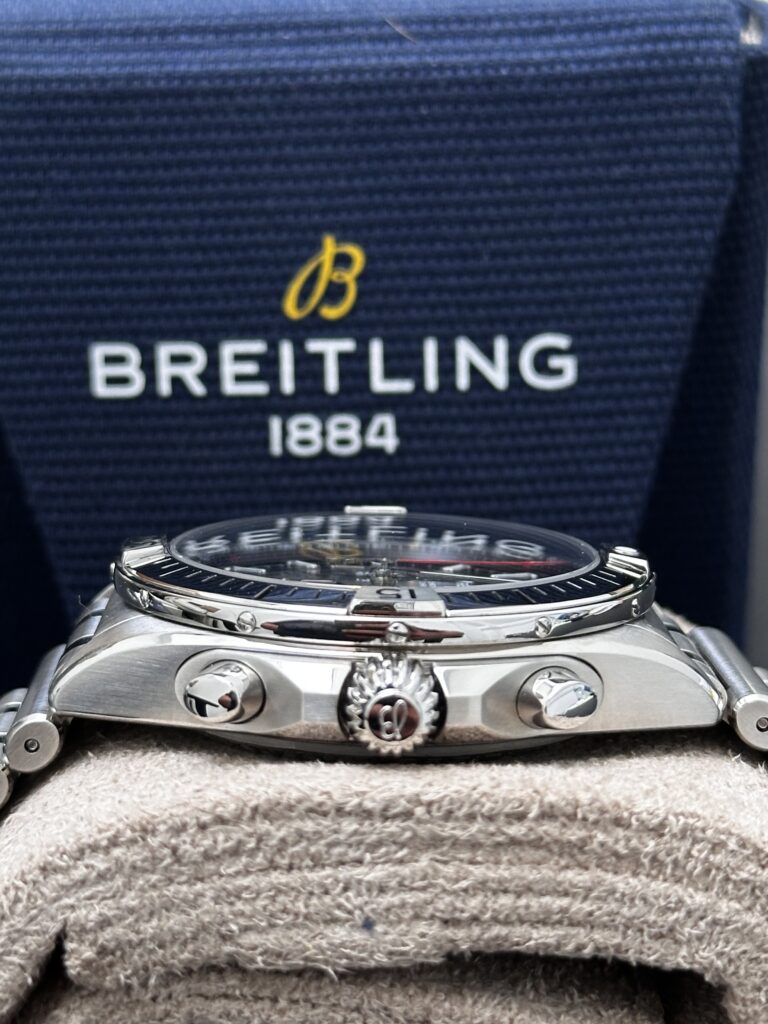 Breitling Chronomat green dial side view crown